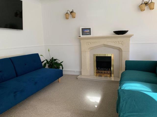 Private Room & Lounge In Town Centre With Parking 埃文河畔斯特拉特福 外观 照片